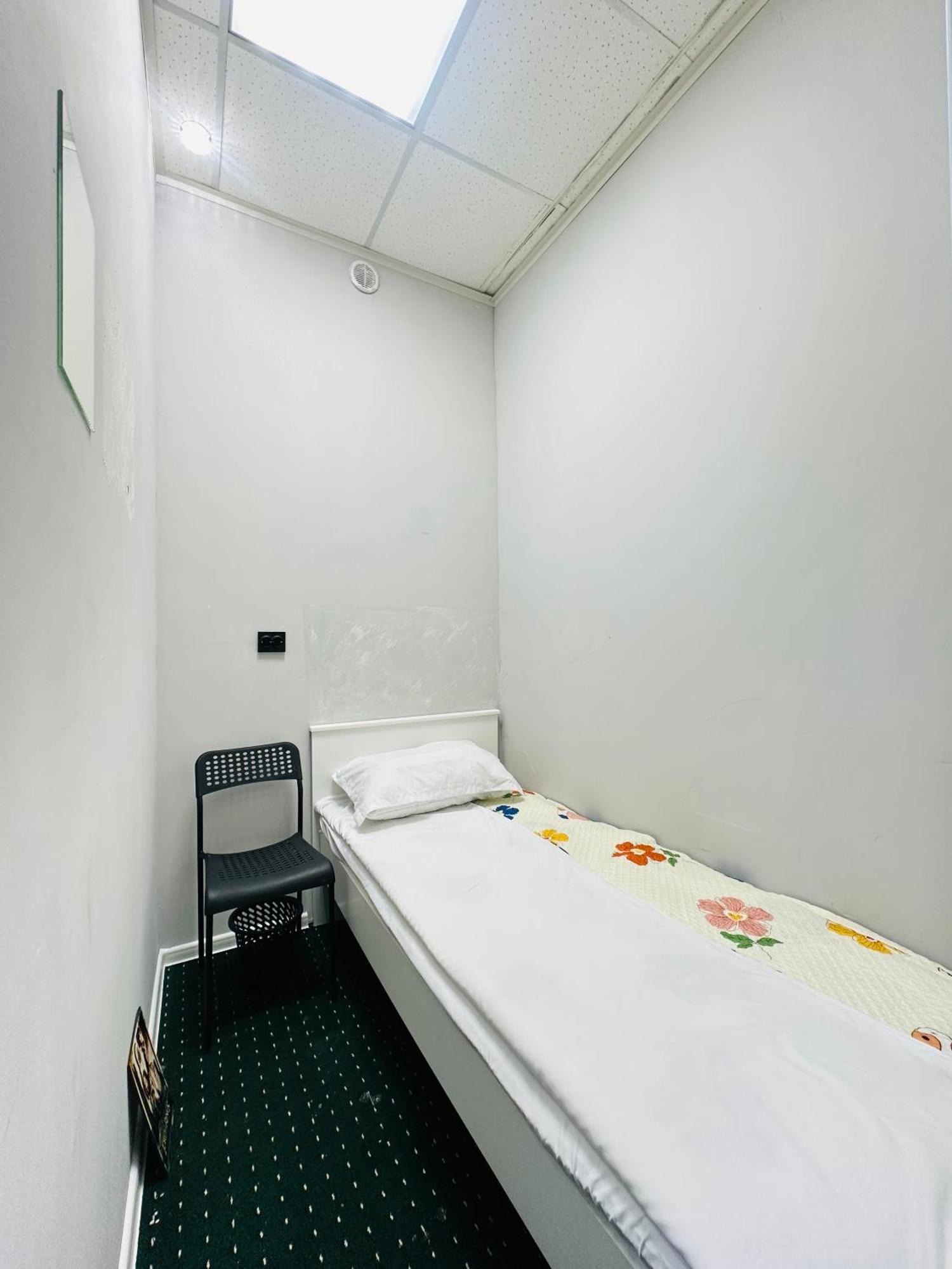 Center Capsule Hotel Almatý Exterior foto